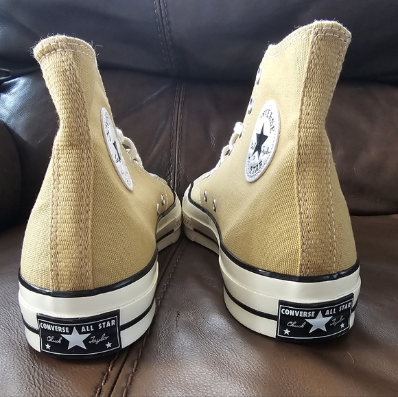 NWOB Converse Unisex Chuck 70 Hi Sneakers (Dunescape/Egret/Black, 9M/11W) - Picture 7 of 9